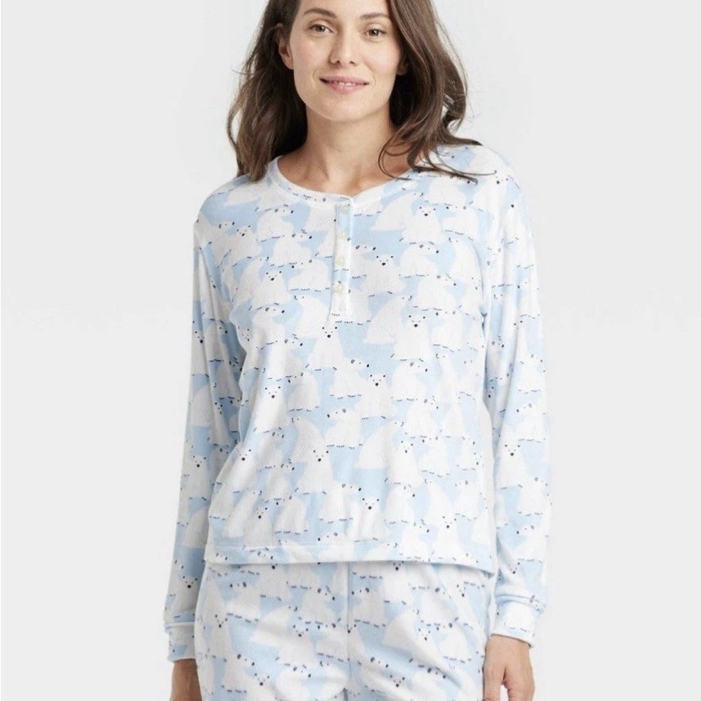 NWT Women's Blue Polar Bear Pajama Top